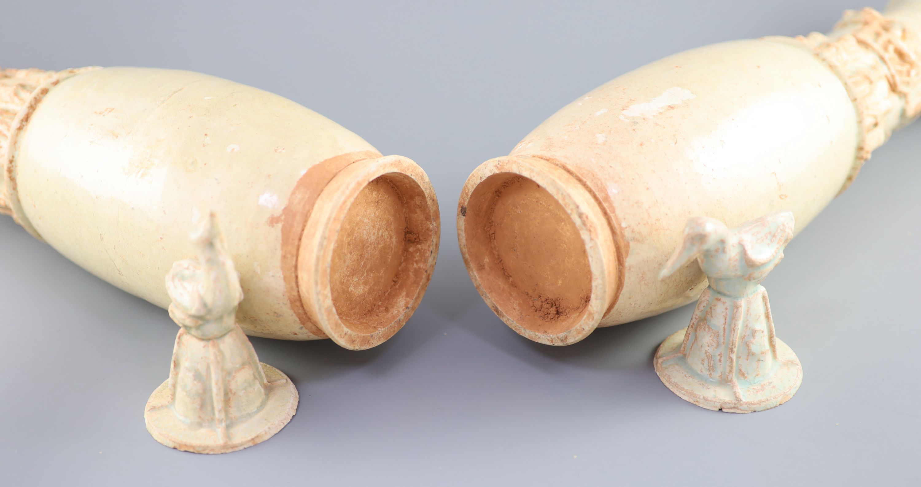 A pair of Qingbai funeral vases and lids (undamaged) song dynasty